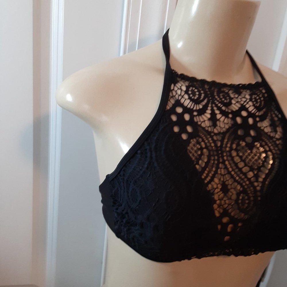 Xhilaration Stringy Solid Knot Front High Neckline Lace Bikini Top - Picture 4 of 8